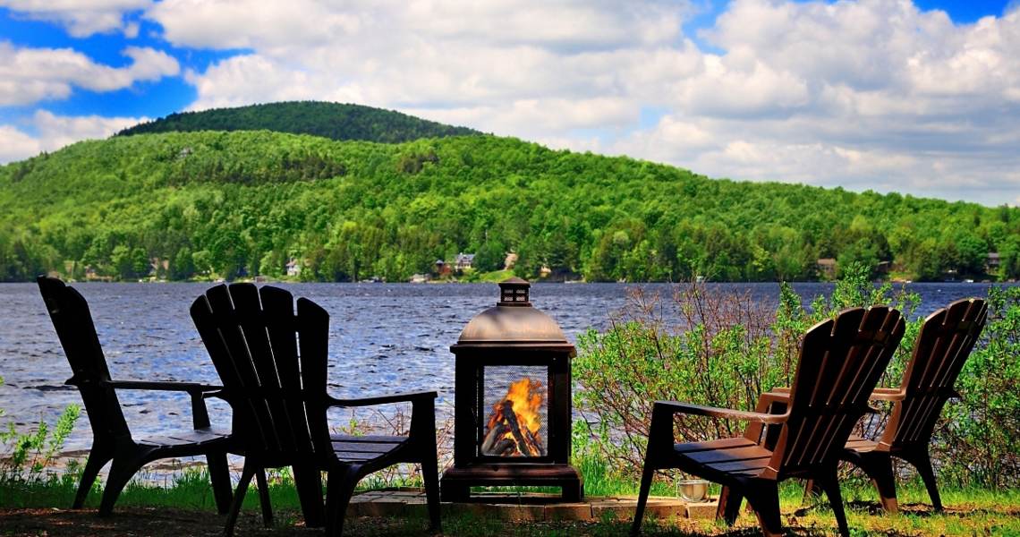 Jésus ne prend pas de vacances  ! Estrie-chalet-a-loue-bord-de-l-eau_1