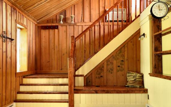 Escalier maison de campagne mauricie Gros Pin